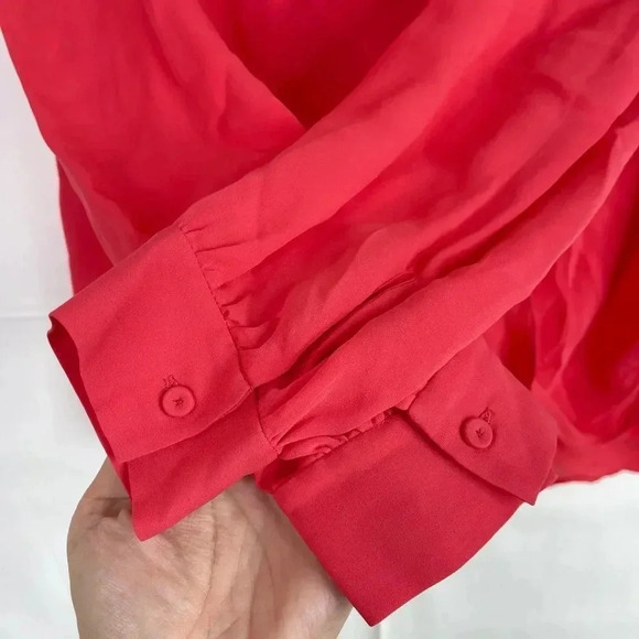 L'AGENCE Silk Long Sleeve Blouse - Picture 5 of 11